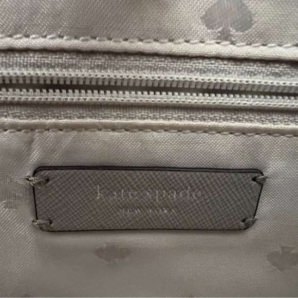 Kate Spade|Cameron Pocket Tote|Taupe Grey - Picture 4 of 16